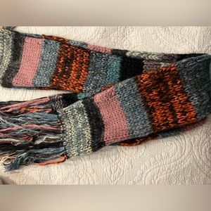 Chloe knit scarf